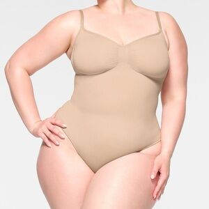 Skims seamless sculpt thong bodysuit plus size 2X 3X nude